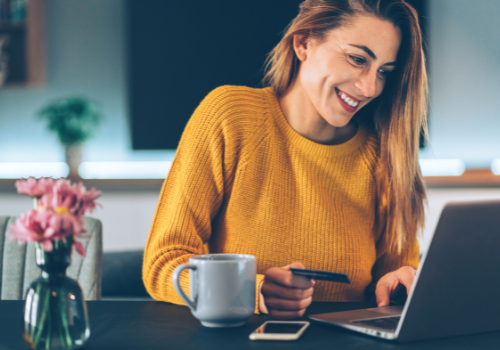 woman shopping online