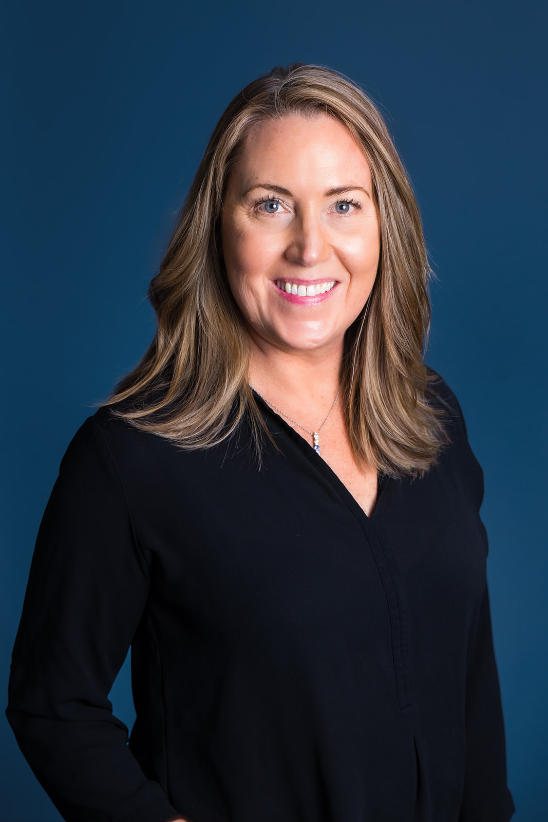 Beth Oppenheimer, Headshot